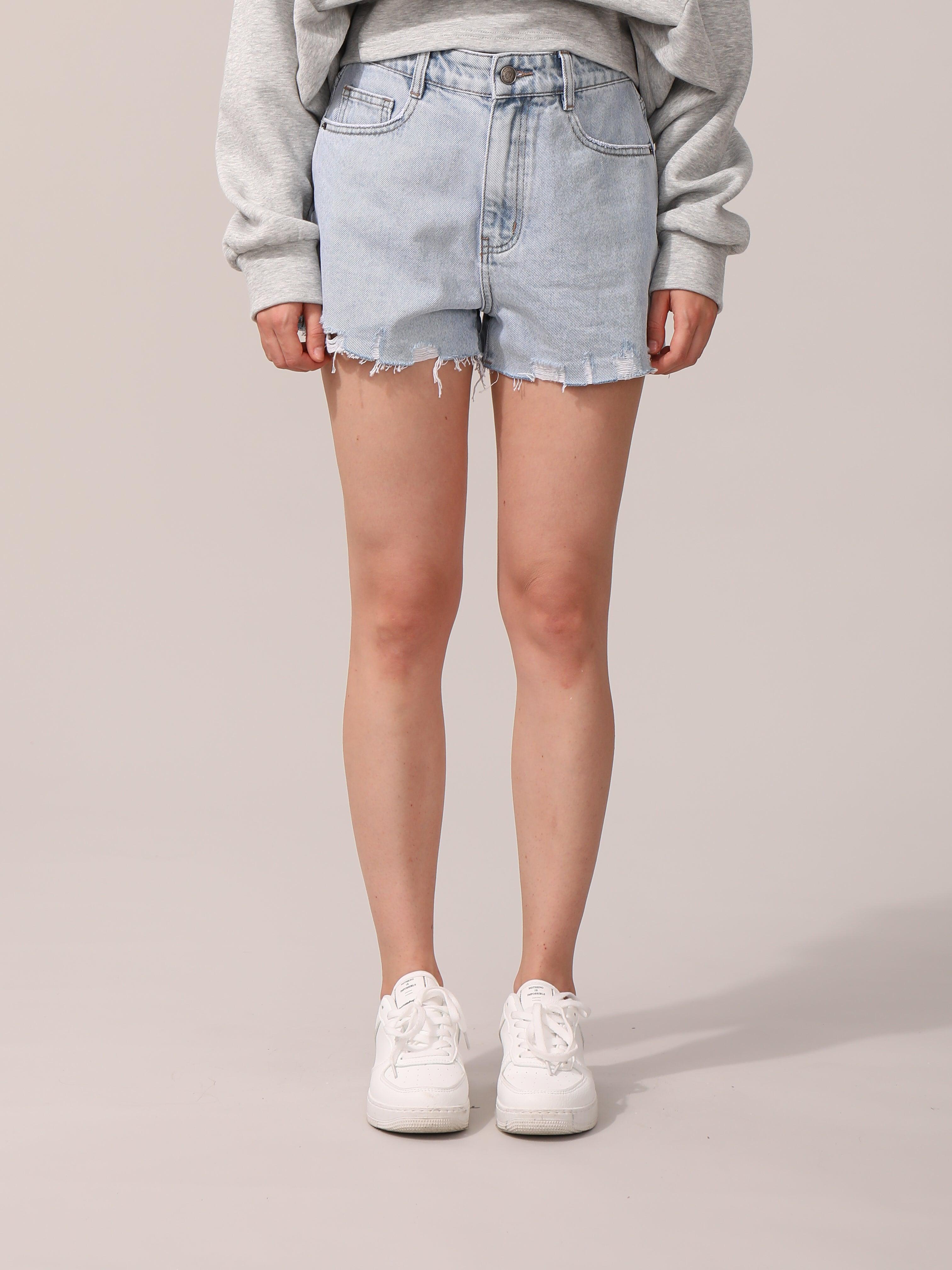 Classic Frayed Denim Shorts - Claybourn - Est.1910 | Premium,Timeless & Ethical Fashion